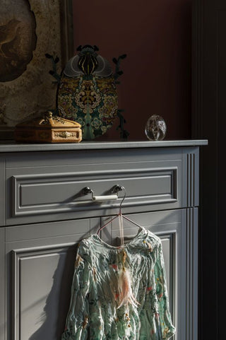 2-door commode INES Neutral grey | Ona's furniture - kids room furniture